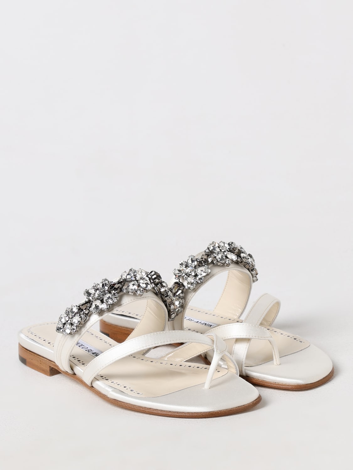 MANOLO BLAHNIK FLAT SANDALS: Flat sandals woman Manolo Blahnik, White - Img 2