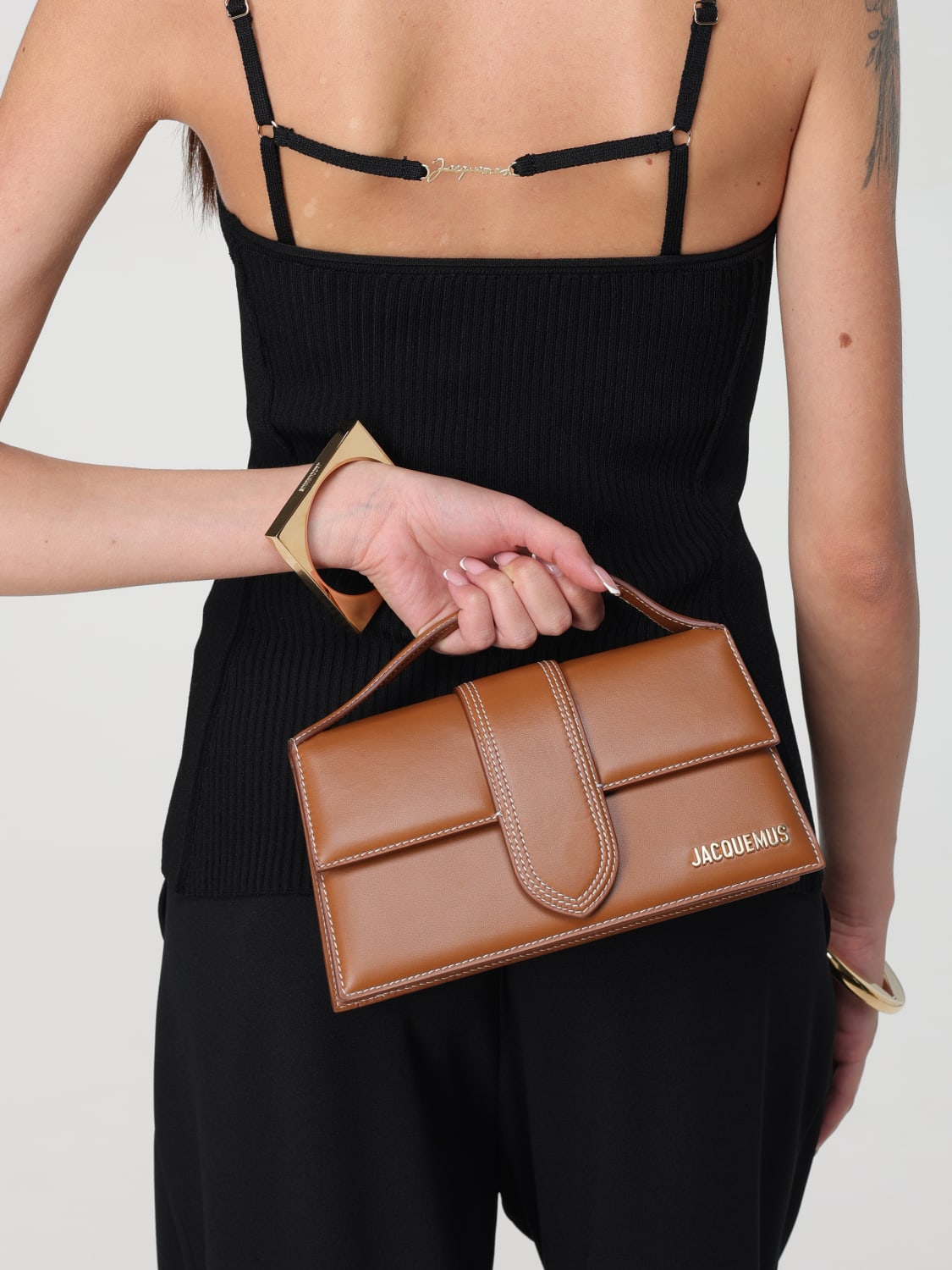 ショルダーバッグ・ポシェット JACQUEMUS Woman Shoulder bag Brown 221BA0133072 811 JACQUEMUS: Shoulder bag woman - Brown | Jacquemus shoulder