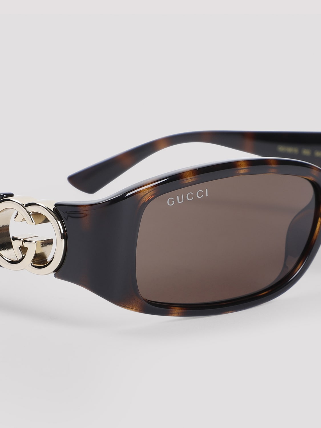 GUCCI：サングラス メンズ - ブラウン | GIGLIO.COMオンラインの