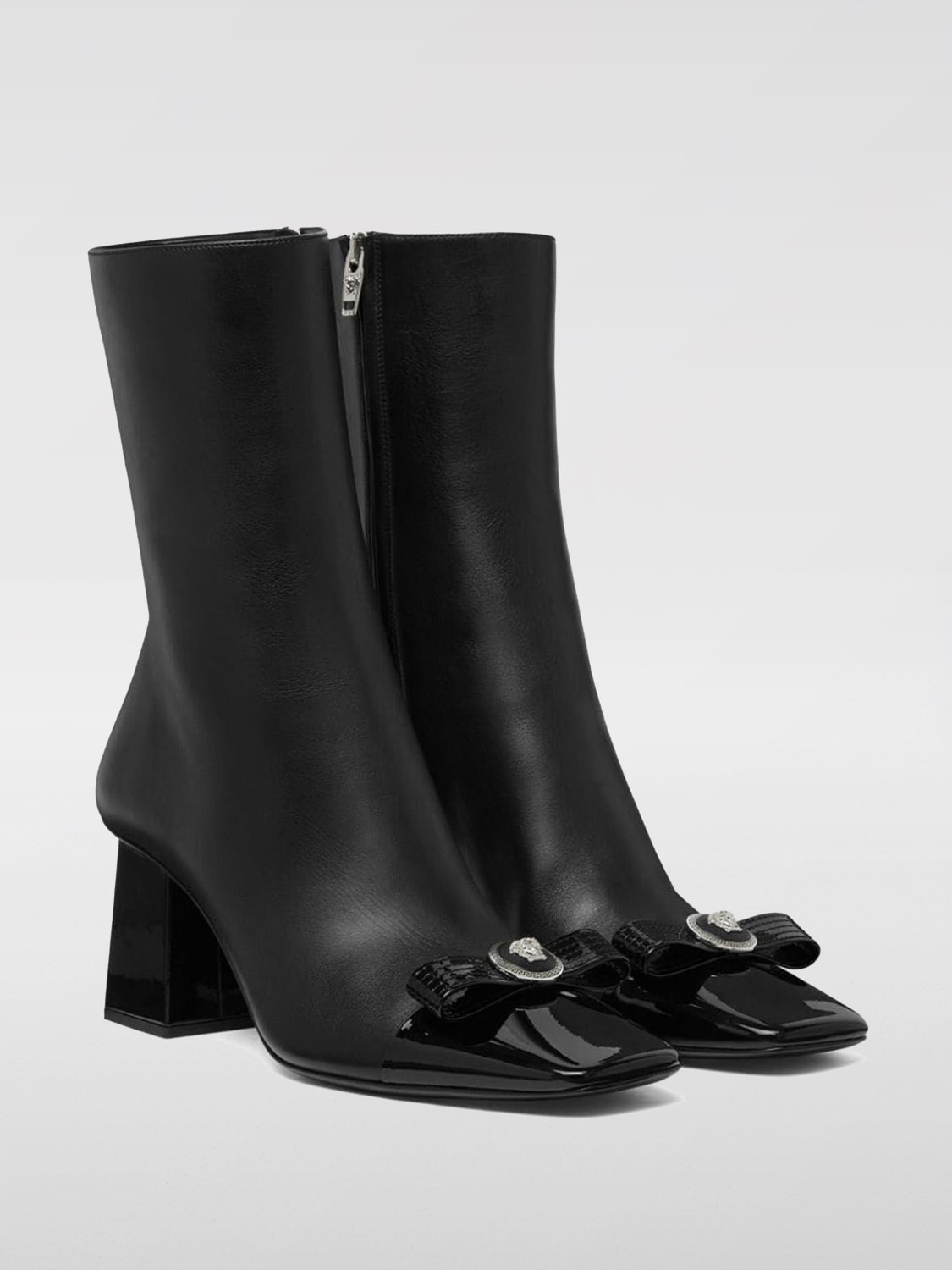 VERSACE STIVALETTI: Stivaletto Versace in pelle , Nero - Img 2