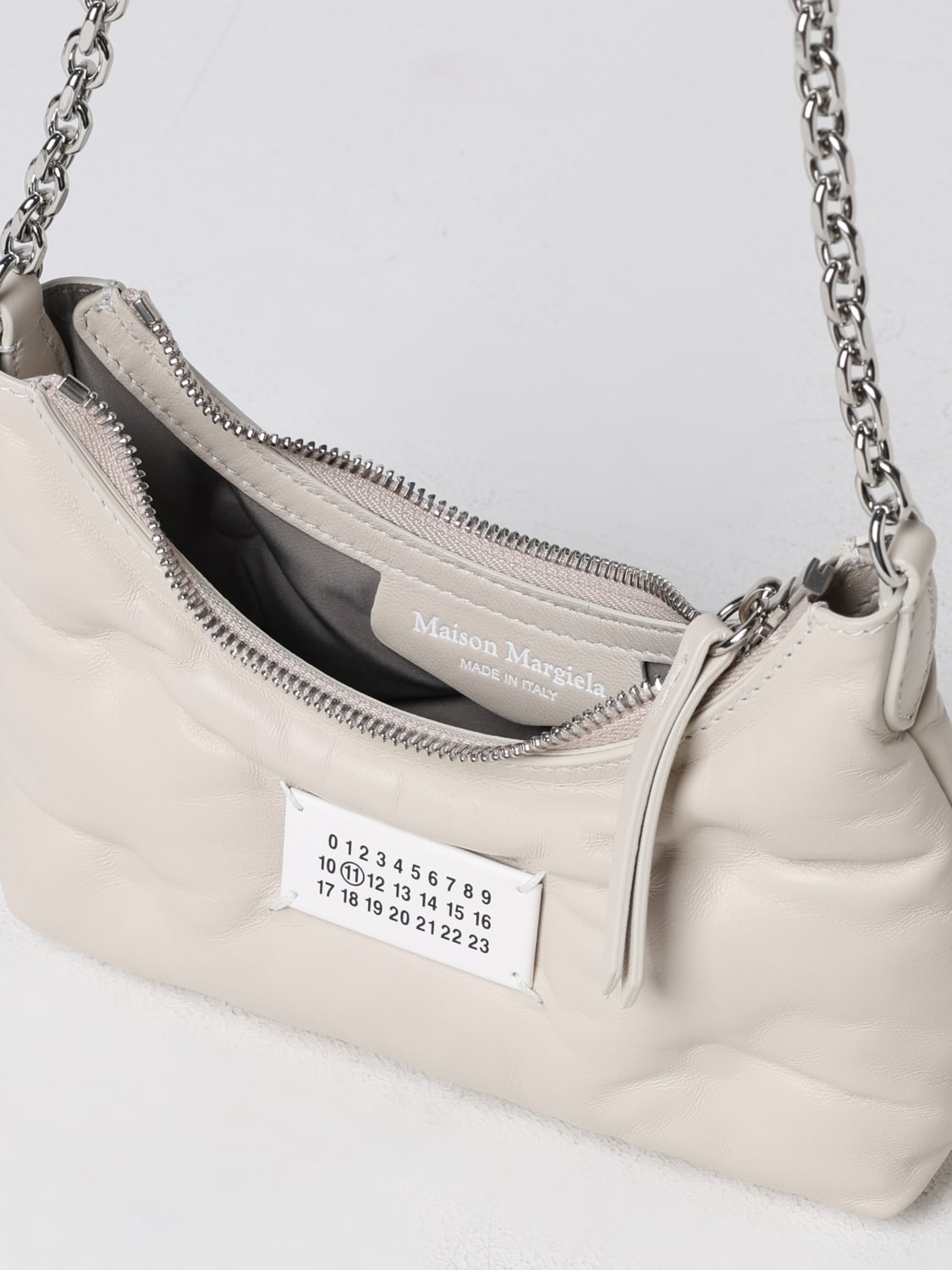 MAISON MARGIELA BORSA: Borsa Glam Slam Maison Margiela in nappa capitonnè , Grigio - Img 5