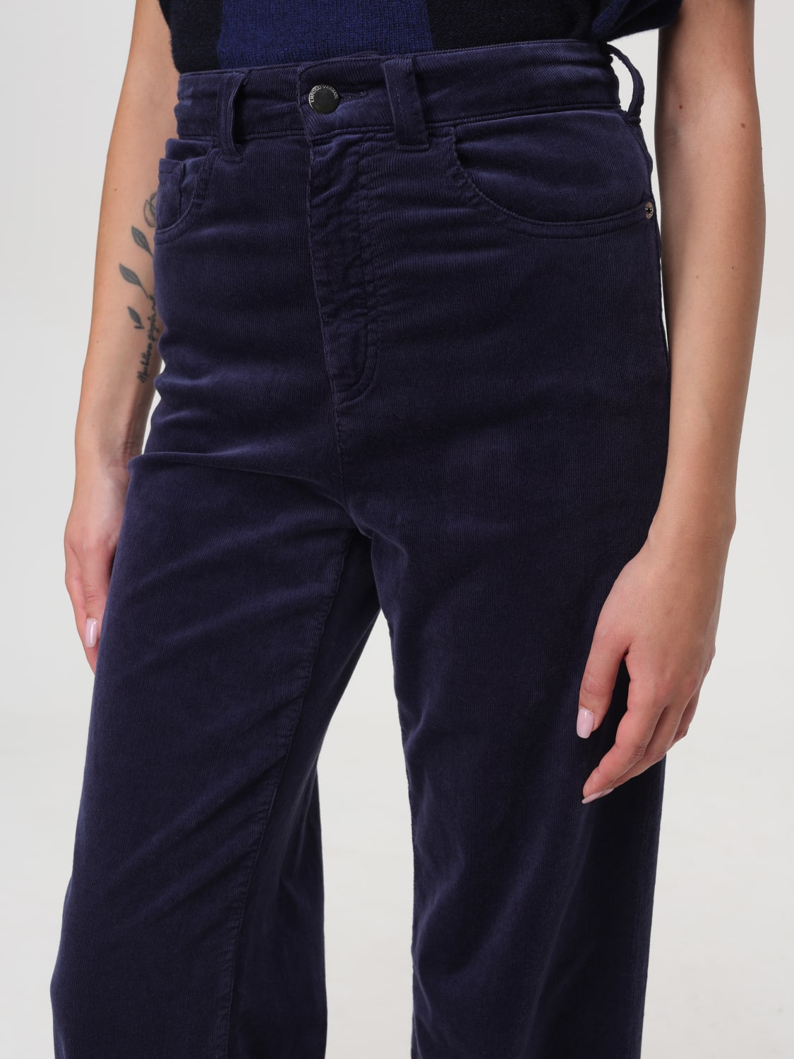 パンツ EMPORIO ARMANI Woman Pants Blue 6D2J142NG8Z 0917 Emporio Armani Outlet: Pants woman - Blue | Emporio Armani