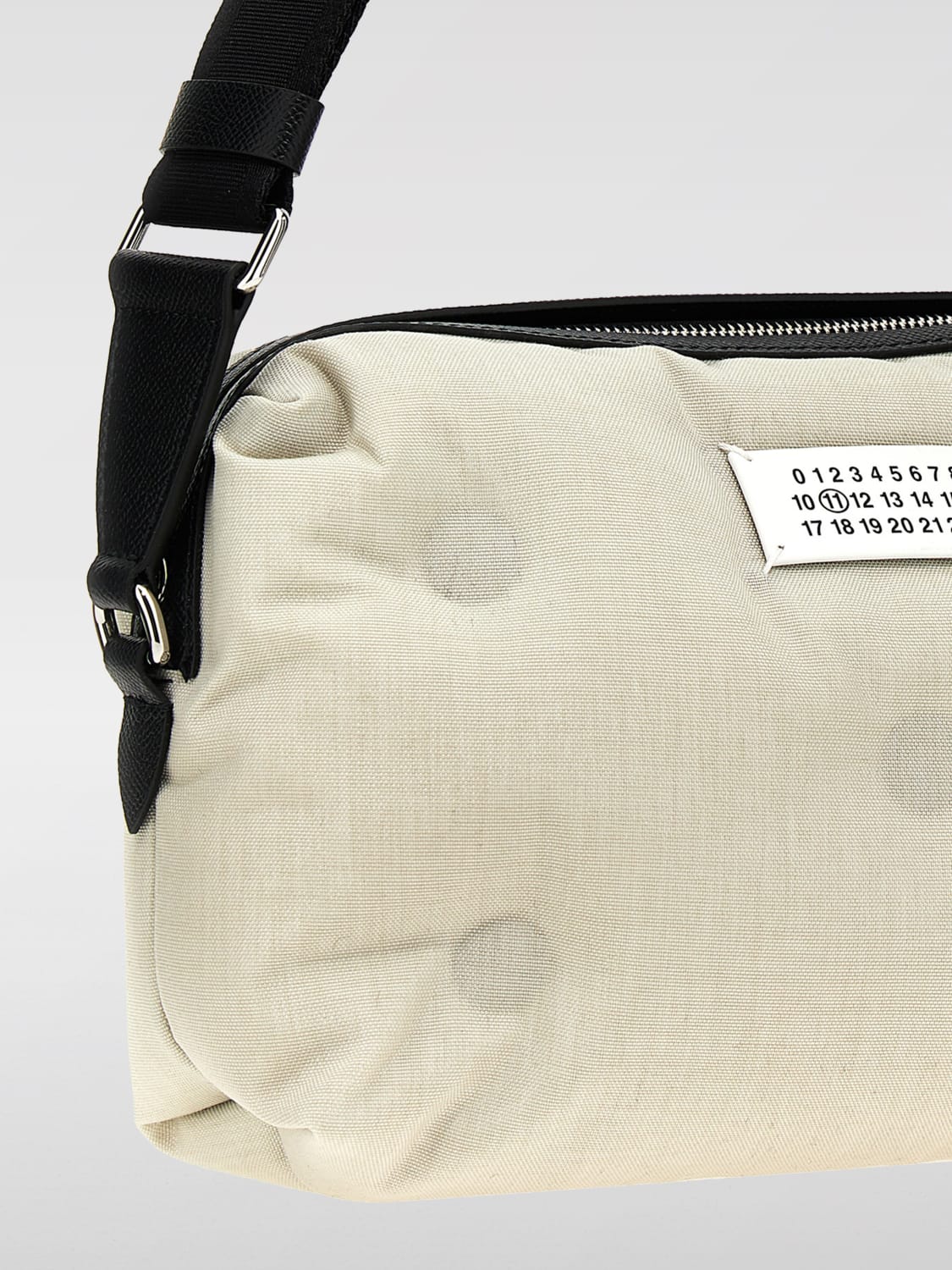 MAISON MARGIELA BORSA A TRACOLLA: Borsa Glam Slam Sport Maison Margiela in nylon capitonnè , Grigio - Img 3