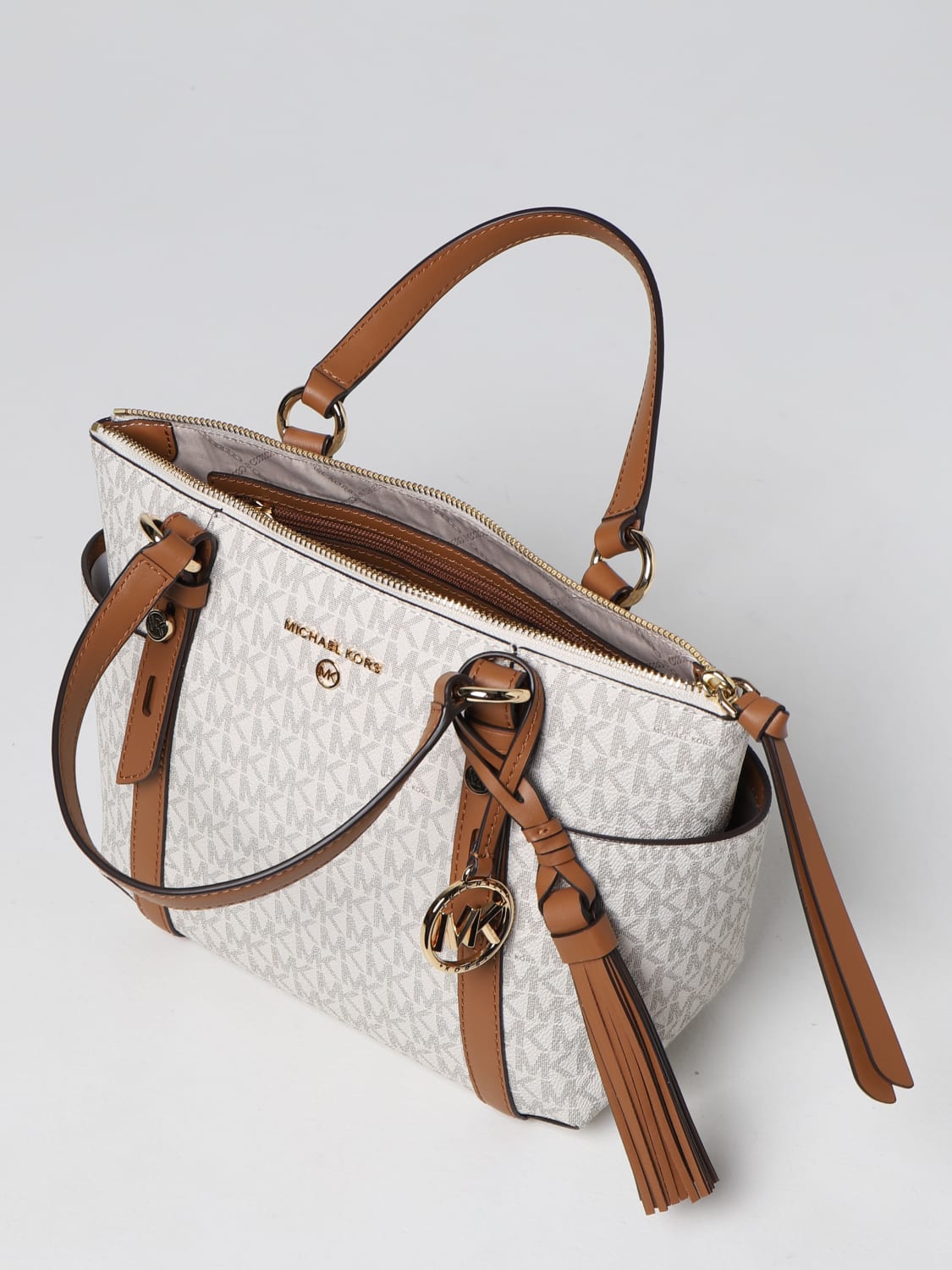 Vanilla michael kors purse best sale