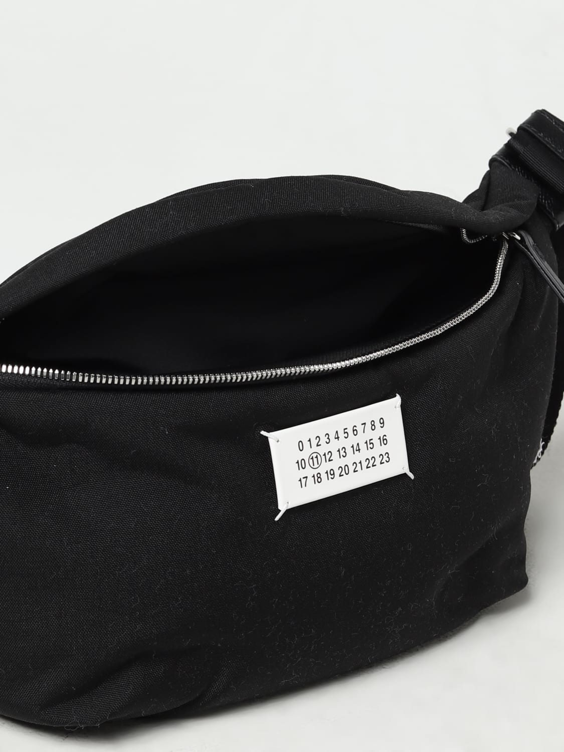 MAISON MARGIELA BELT BAG: Shoulder bag woman Maison Margiela, Black - Img 4