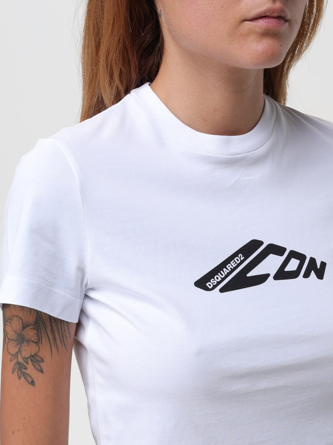 Tシャツ・カットソー DSQUARED2 Woman T-Shirt White S80GC0072D20020 100 Dsquared2 Outlet: T-shirt woman - White | Dsquared2 t-shirt
