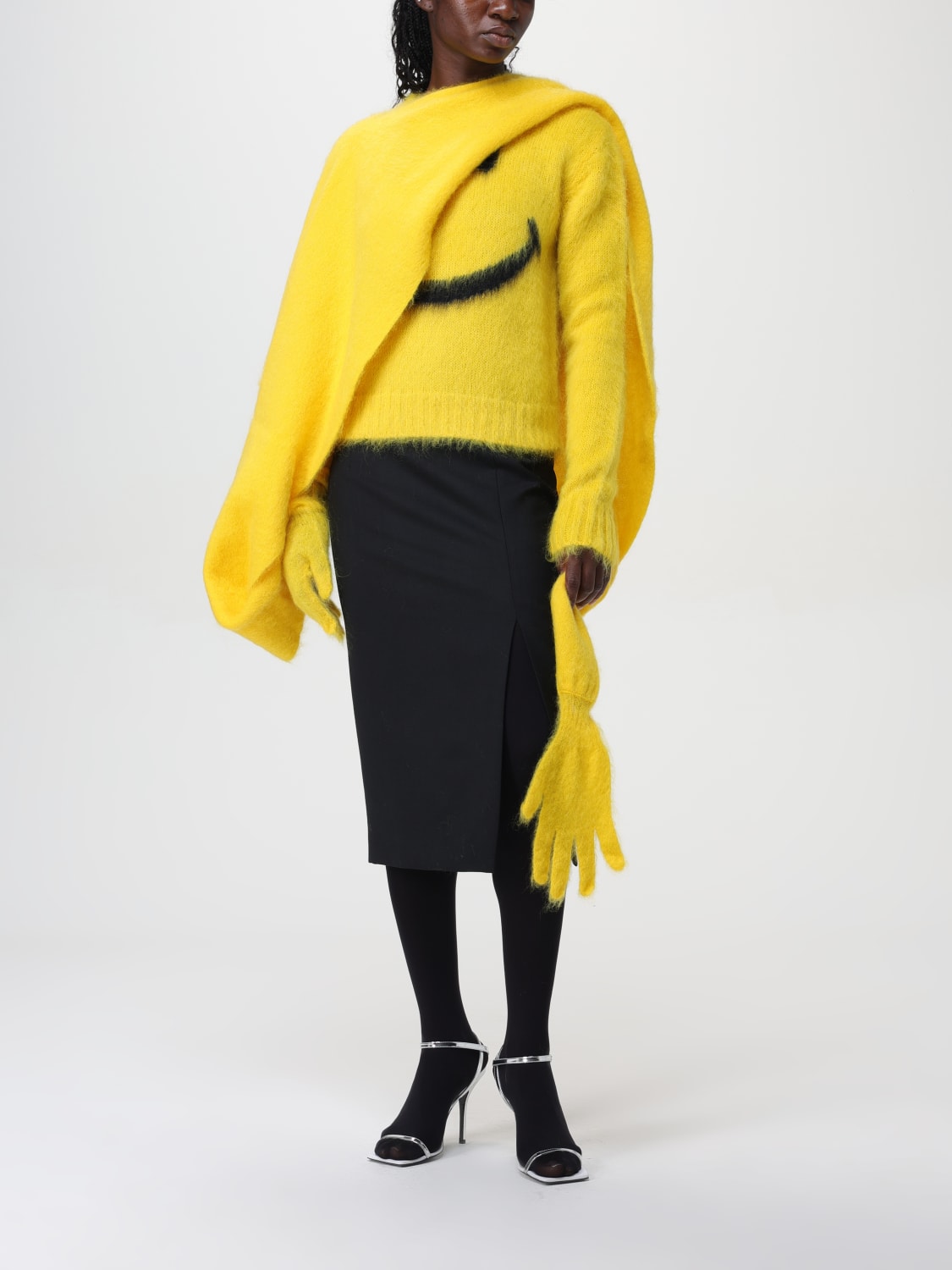 ポンチョ・ケープ MOSCHINO COUTURE Woman Cape Yellow 33805403 0027 Moschino Couture Outlet: Scarf woman - Yellow | Moschino