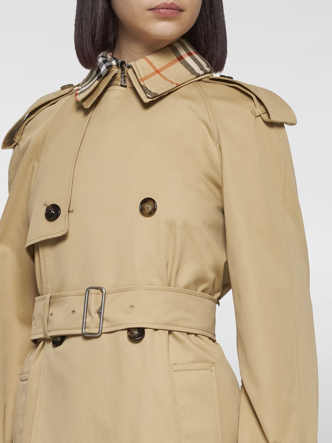 BURBERRY Jacket woman Beige Burberry trench coat 8091066 online at GIGLIO.COM