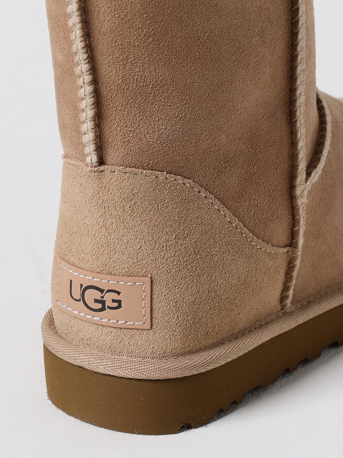 Flat ugg boots hotsell