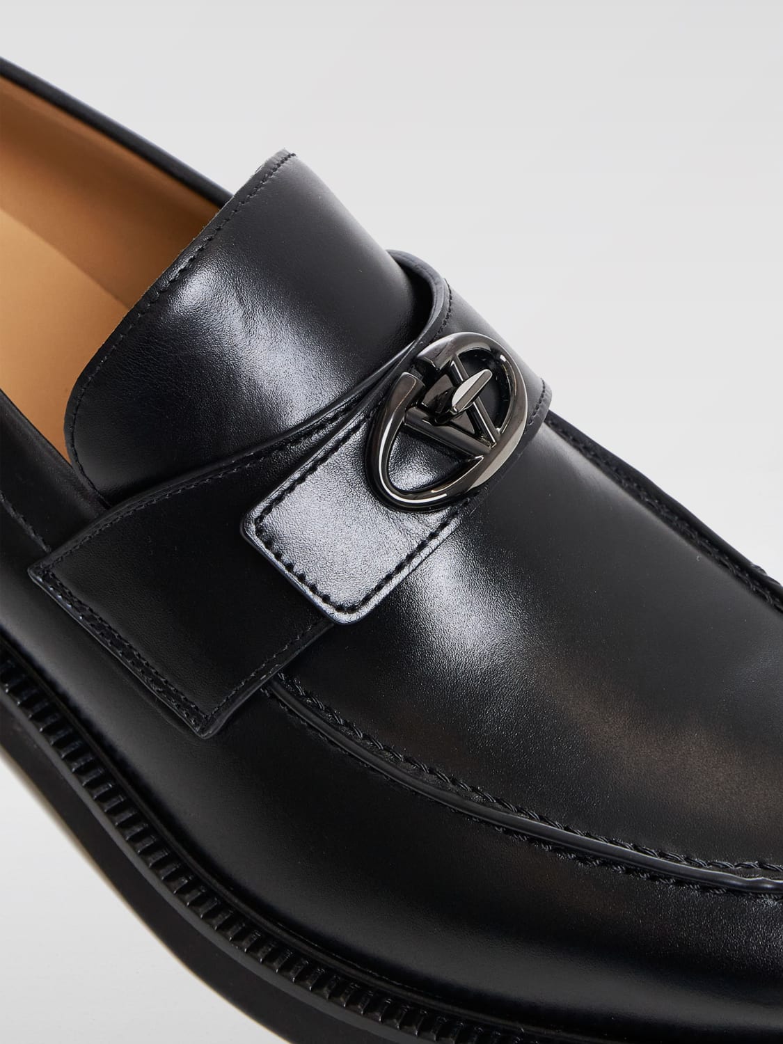 Valentino Garavani 6W2S0LS9DSH0NO 関税送料込 Valentino Garavani Outlet: Loafers men - Black | Valentino