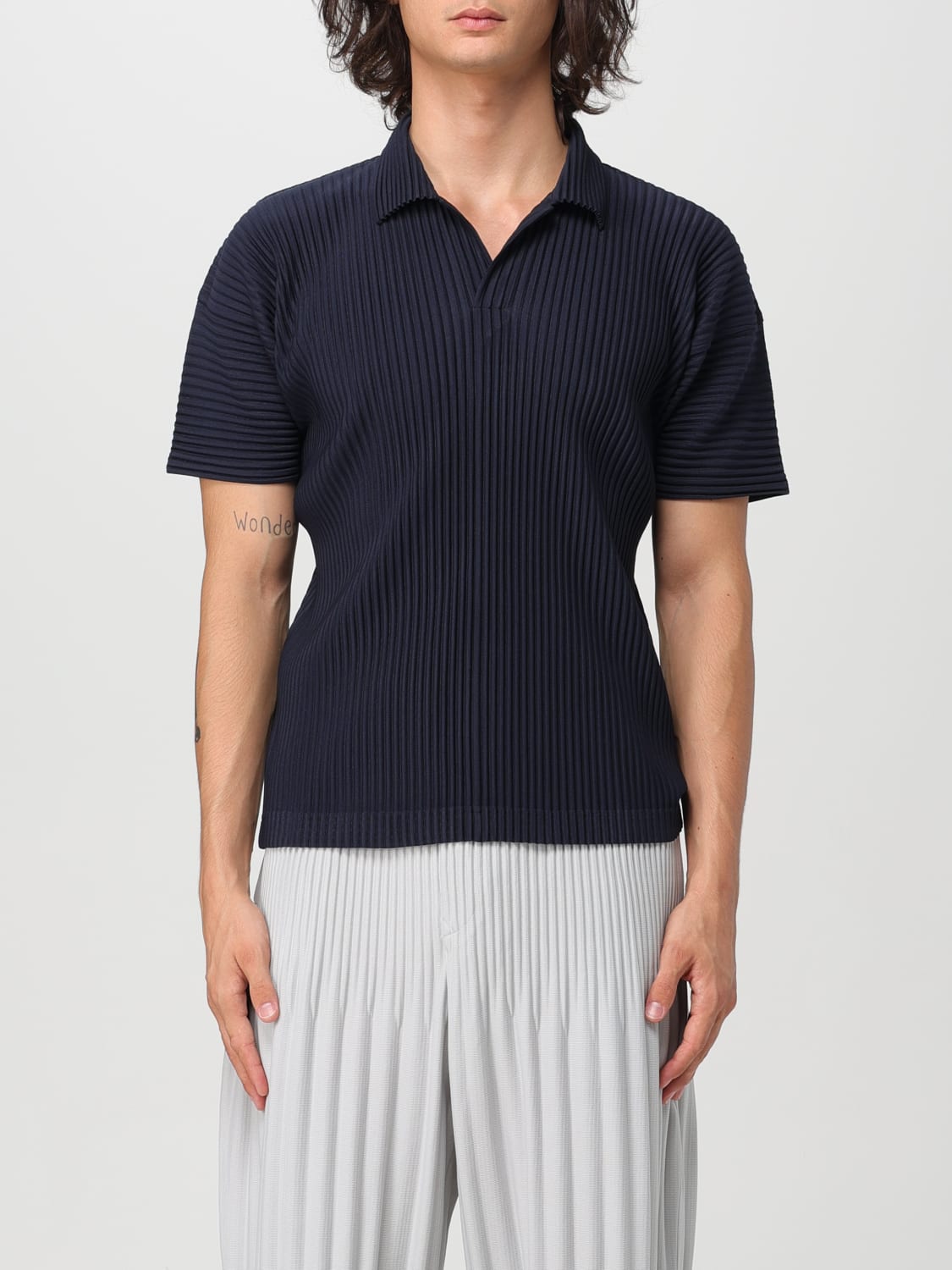 Giglio Polo Homme Plisse' Issey Miyake