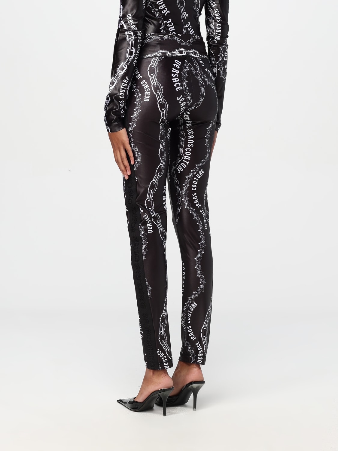 VERSACE JEANS COUTURE PANTALONE: Leggings Versace Jeans Couture in tessuto elasticizzato , Nero 1 - Img 2