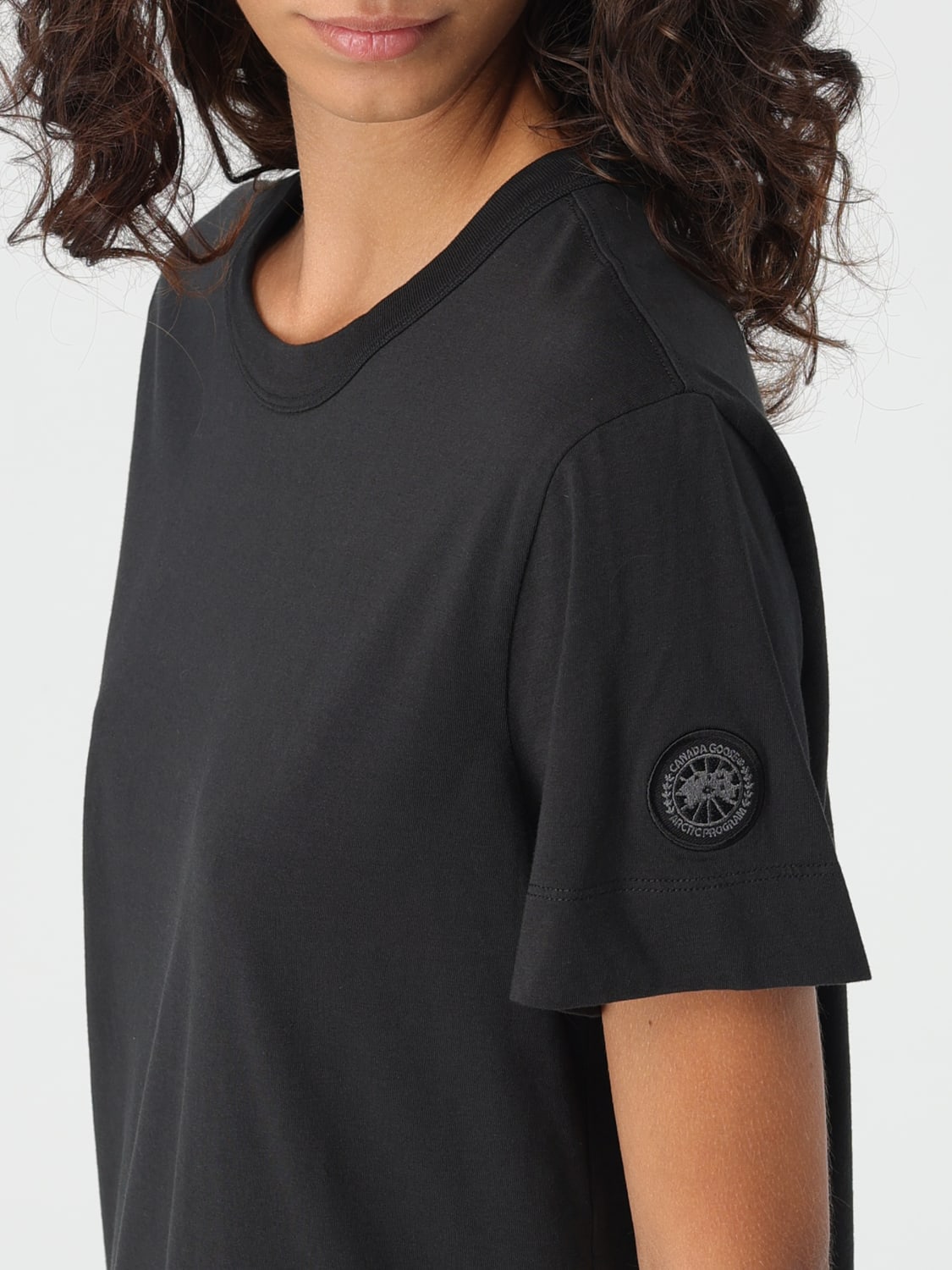 CANADA GOOSE T-SHIRT: T-shirt femme Canada Goose, Noir - Img 3