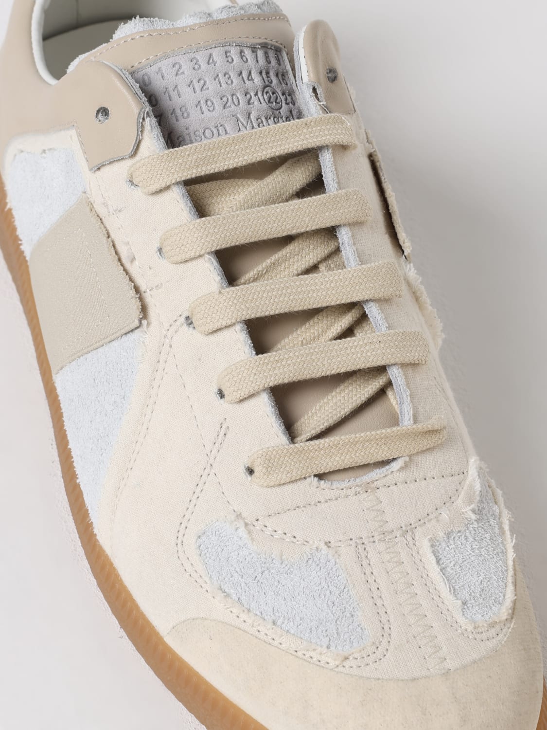 MAISON MARGIELA Baskets homme Beige Baskets Maison Margiela S57WS0495P6847 en ligne sur GIGLIO.COM