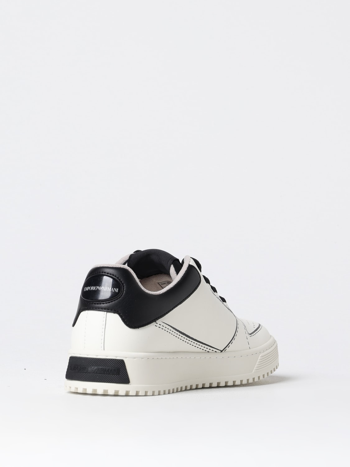 EMPORIO ARMANI：スニーカー メンズ - ホワイト | GIGLIO.COMオンラインのEmporio Armani スニーカー  X4X675XR210