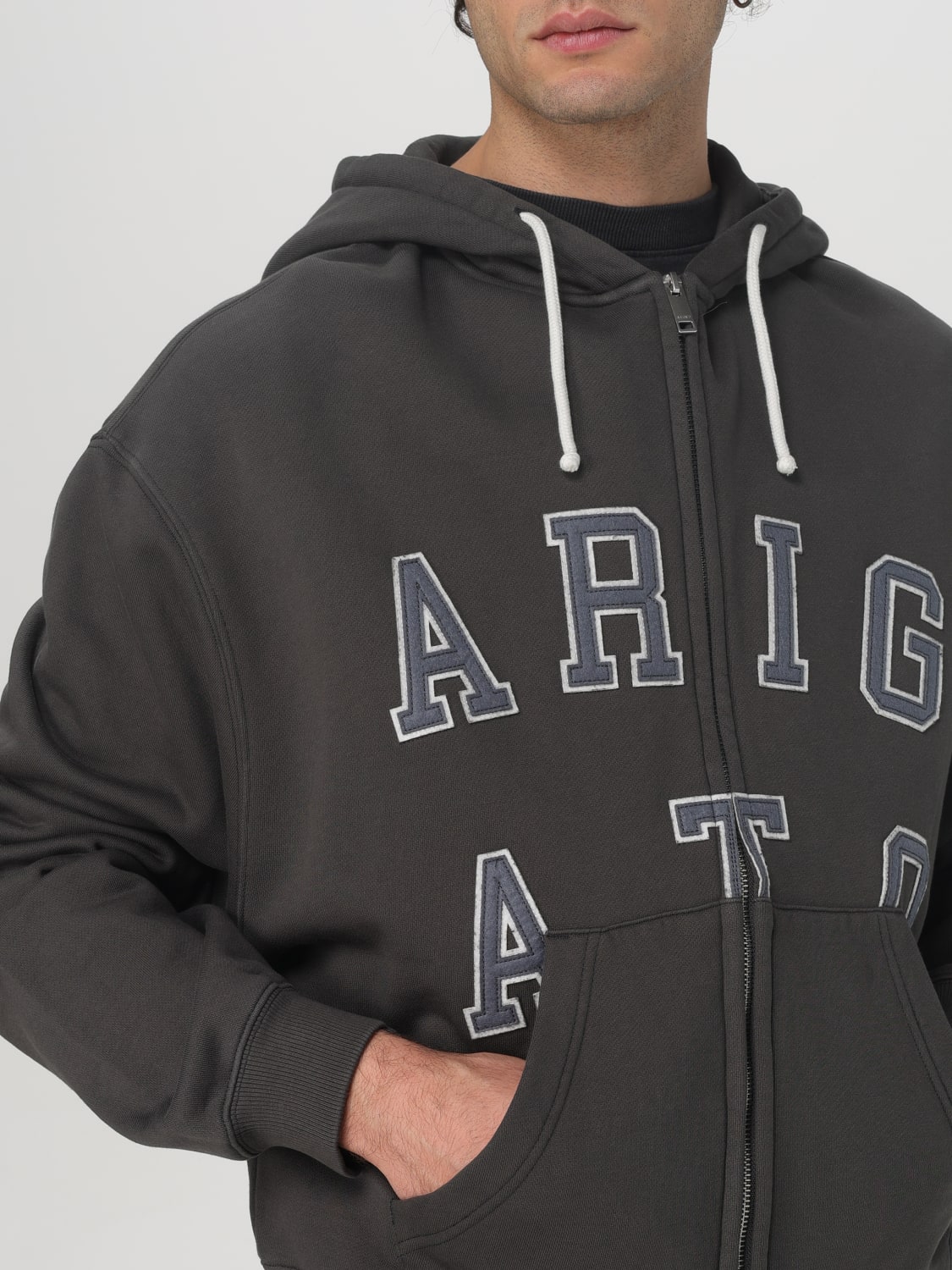 【関税込み】Axel Arigato グレー Arc スウェットシャツ Axel Arigatoのグレー Arc スウェットシャツがセール中