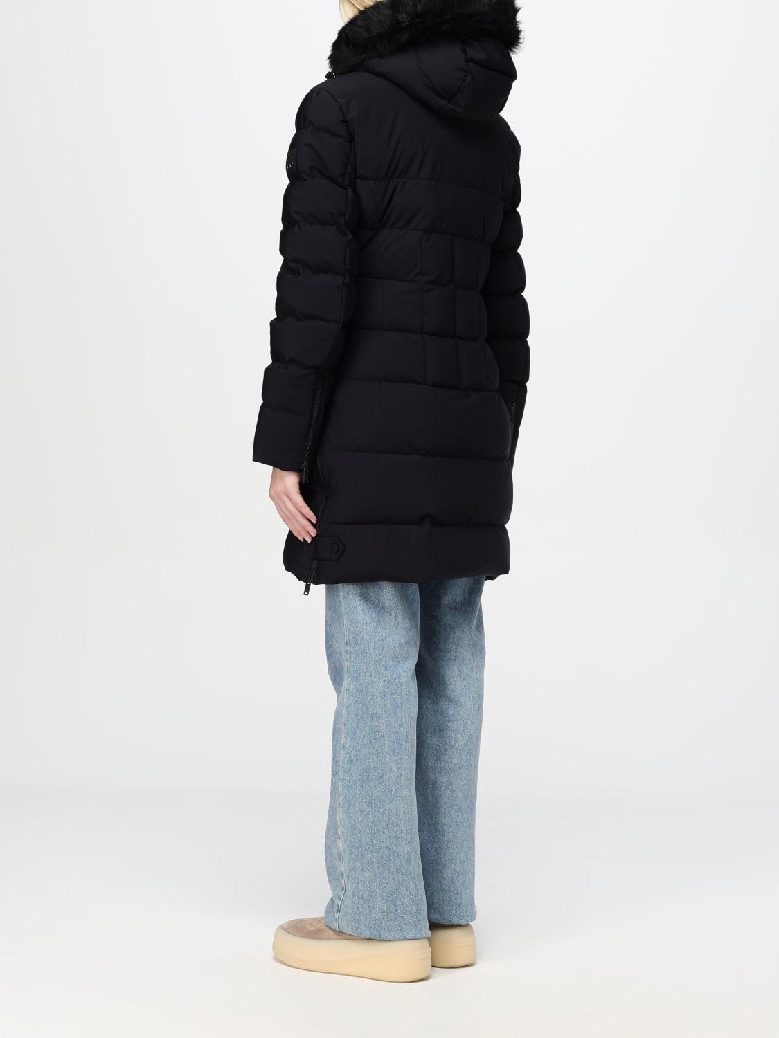 ダウンジャケット・コート MOOSE KNUCKLES Women Bubble Jackets M34LP228S305 Black Black Women's Moose Knuckles Jacket