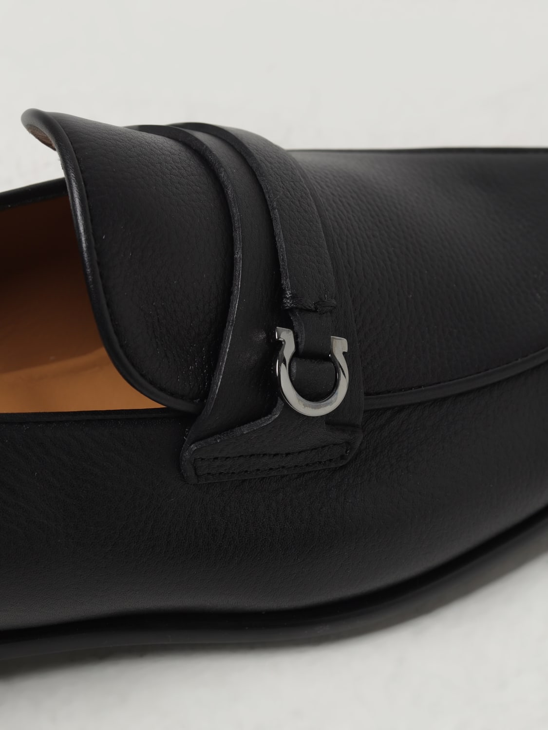 FERRAGAMO LOAFERS: Loafers men Ferragamo, Black - Img 4