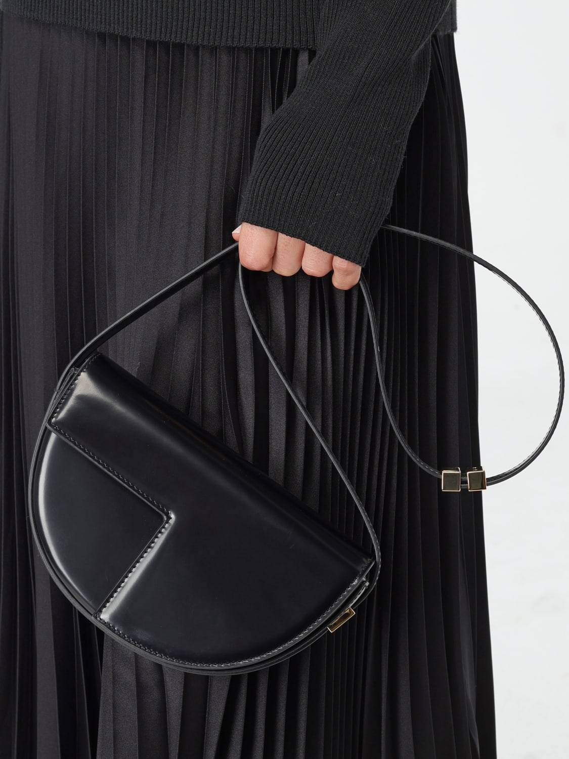 PATOU BORSA MINI: Borsa Le Petit Patou in pelle spazzolata , Nero - Img 2