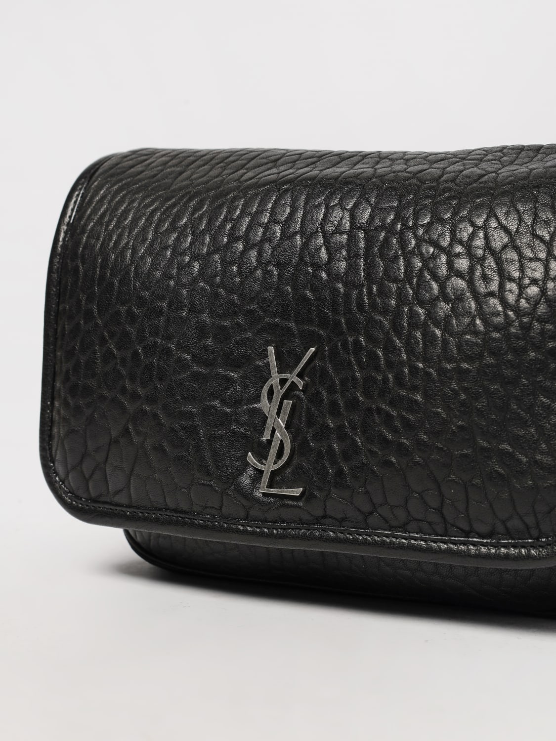 SAINT LAURENT BORSA A TRACOLLA: Borsa Niki Messenger Small Saint Laurent in pelle martellata, Nero - Img 4