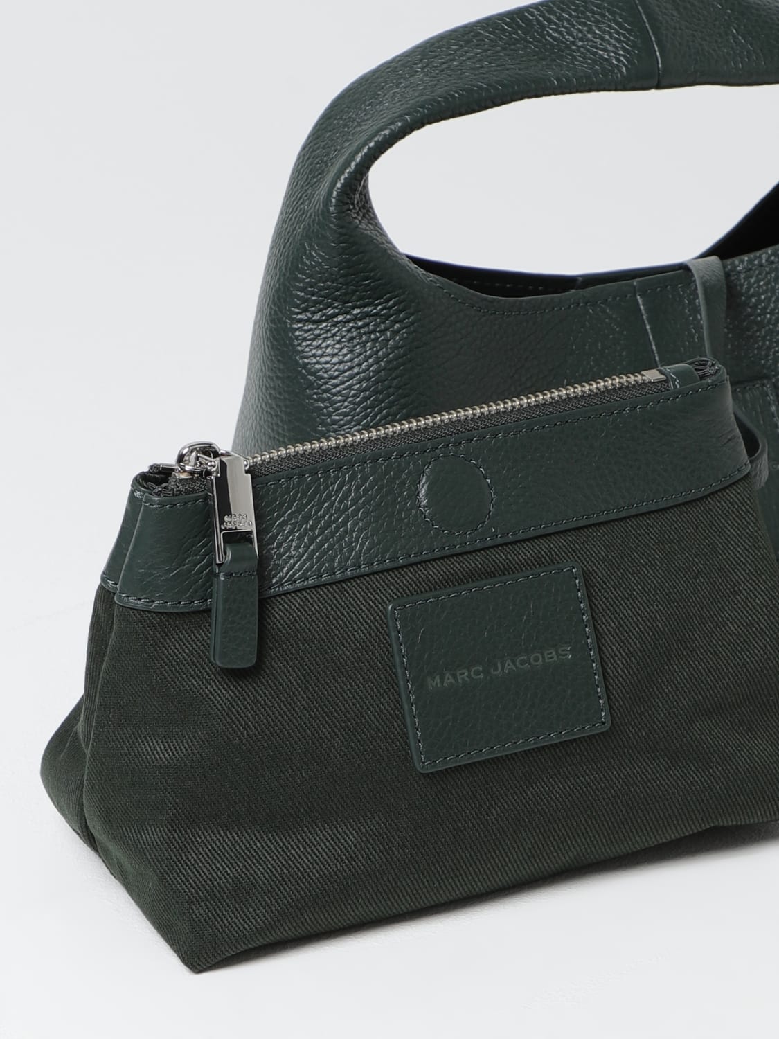 MARC JACOBS BORSA MINI: Borsa The Sack Bag Marc Jacobs in pelle a grana , Verde - Img 3