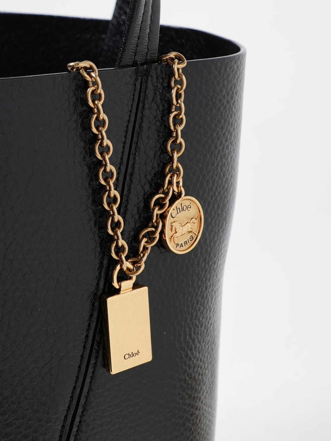CHLOÉ:ショルダーバッグ レディース - ブラック | GIGLIO.COM CHLOÉ:ショルダーバッグ レディース - ブラック | GIGLIO.COM