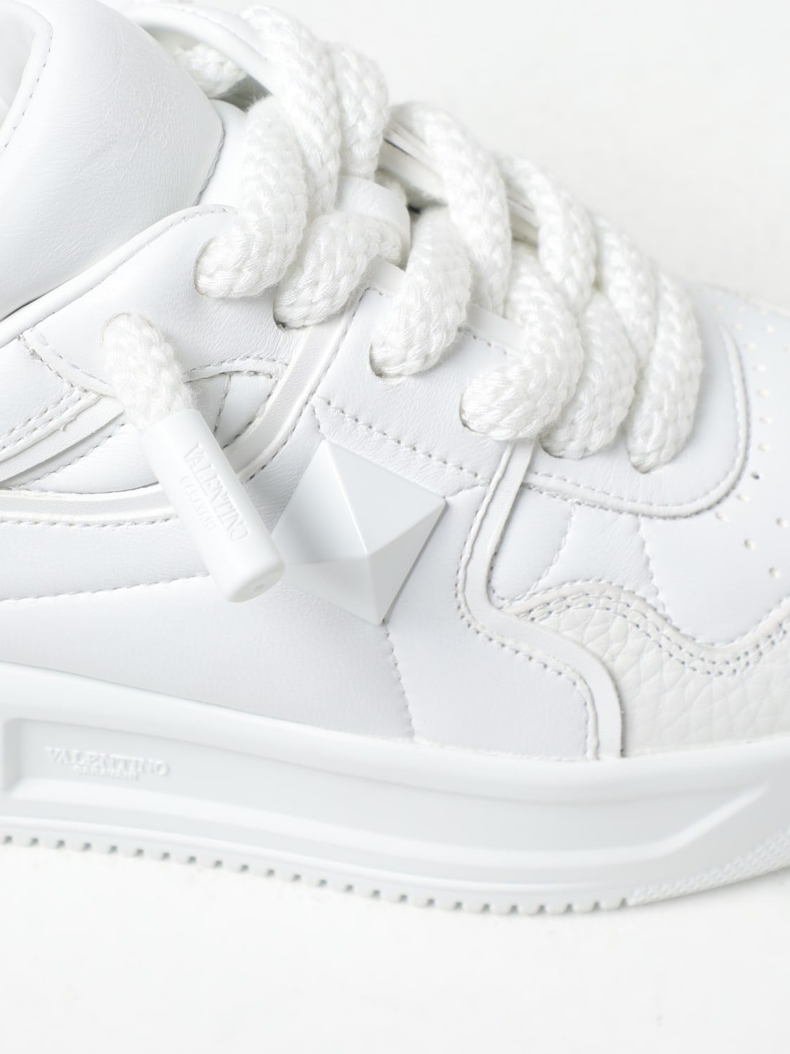 VALENTINO GARAVANI: Sneakers woman - White | Valentino