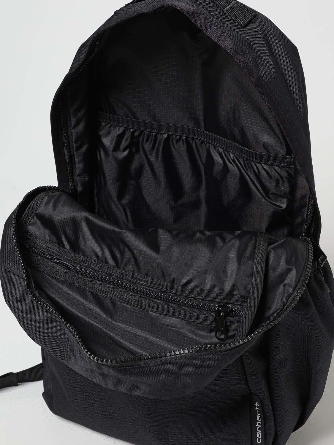Carhartt 黒 バックパック キックフリップバックパック