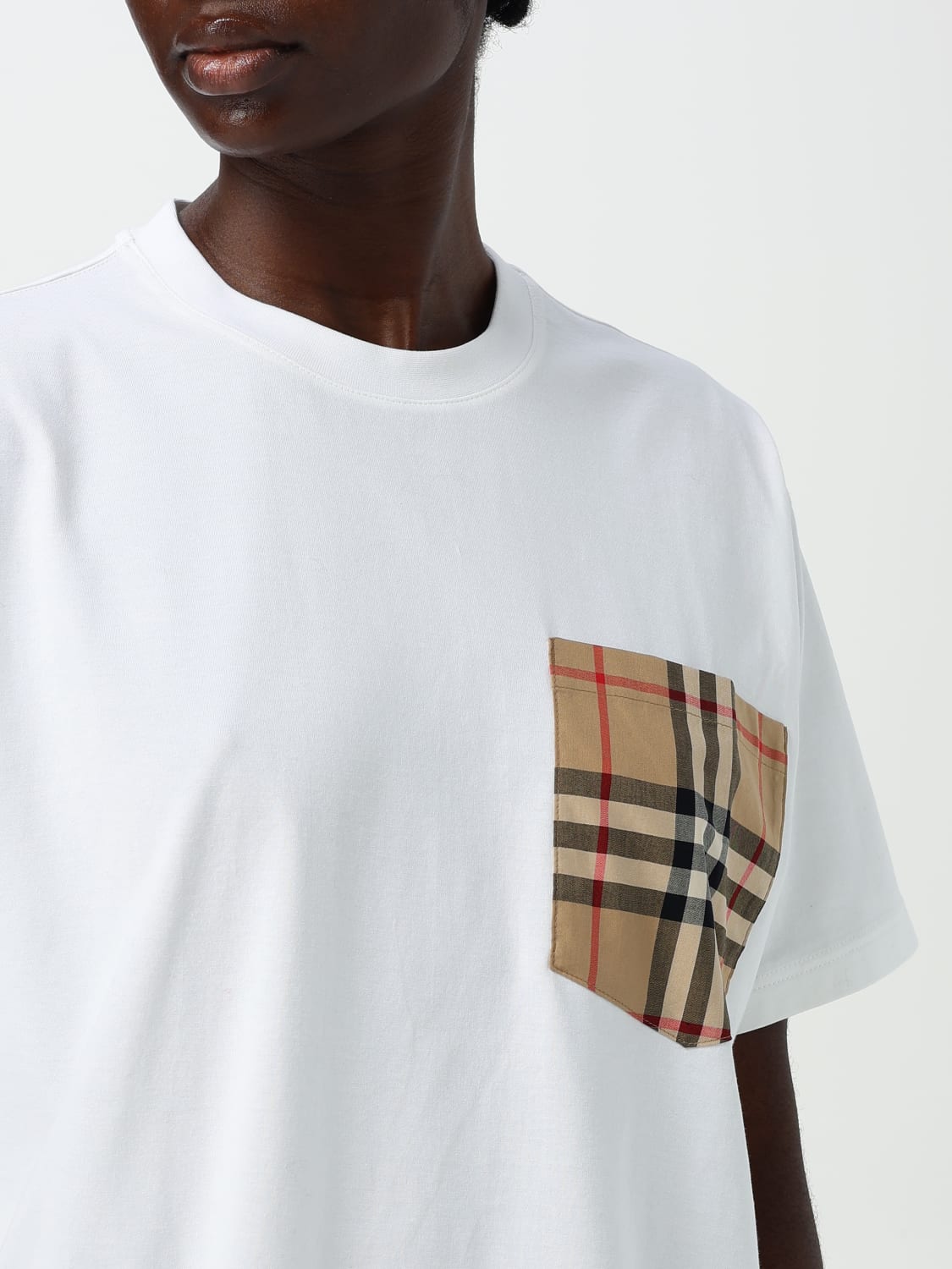 BURBERRY: T-shirt woman - White | Burberry t-shirt 8103971