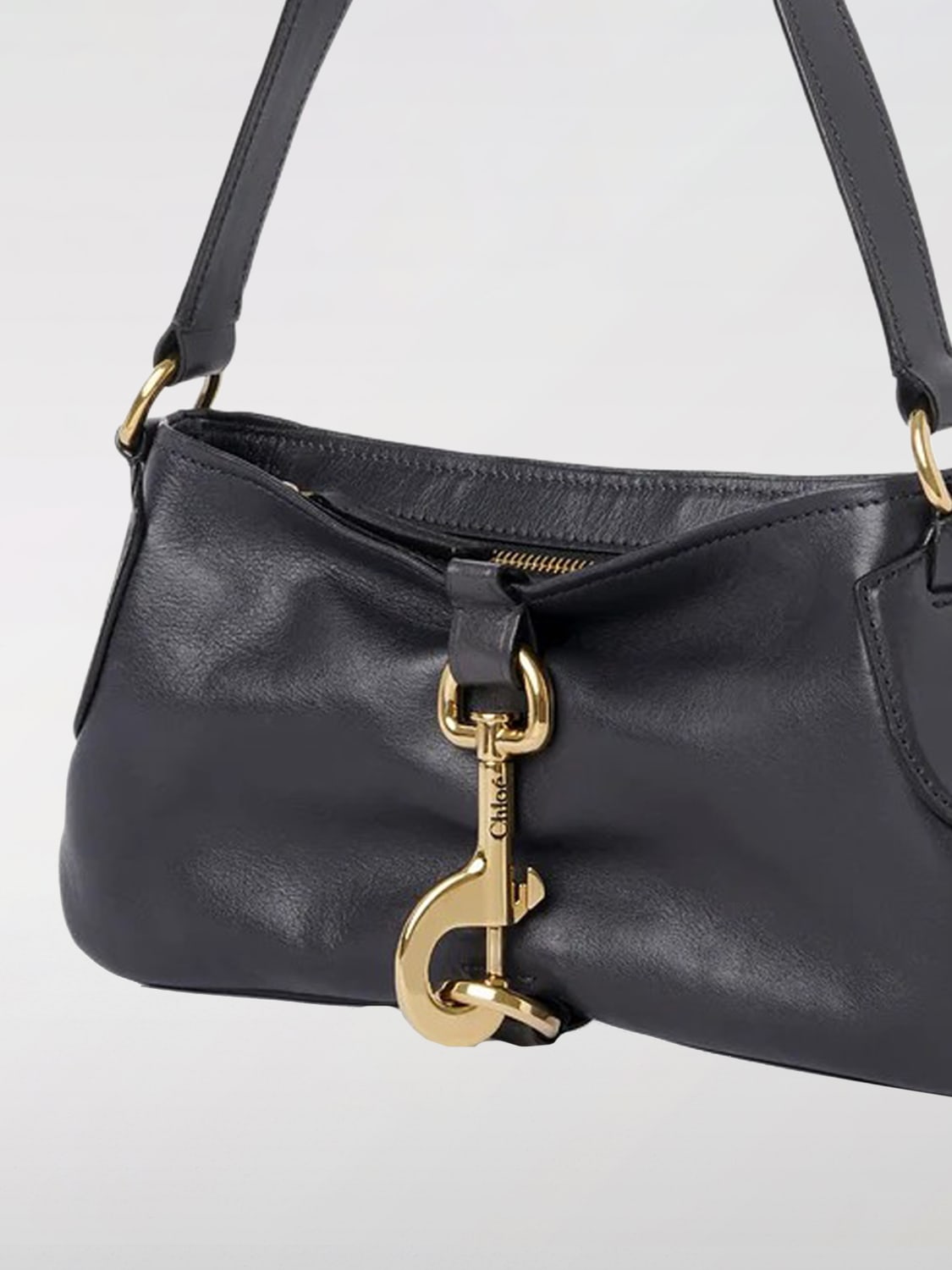 ショルダーバッグ・ポシェット CHLOE Woman Shoulder bag Black CHC25SS743O49 44C CHLOÉ: Shoulder bag woman - Black | Chloé shoulder bag