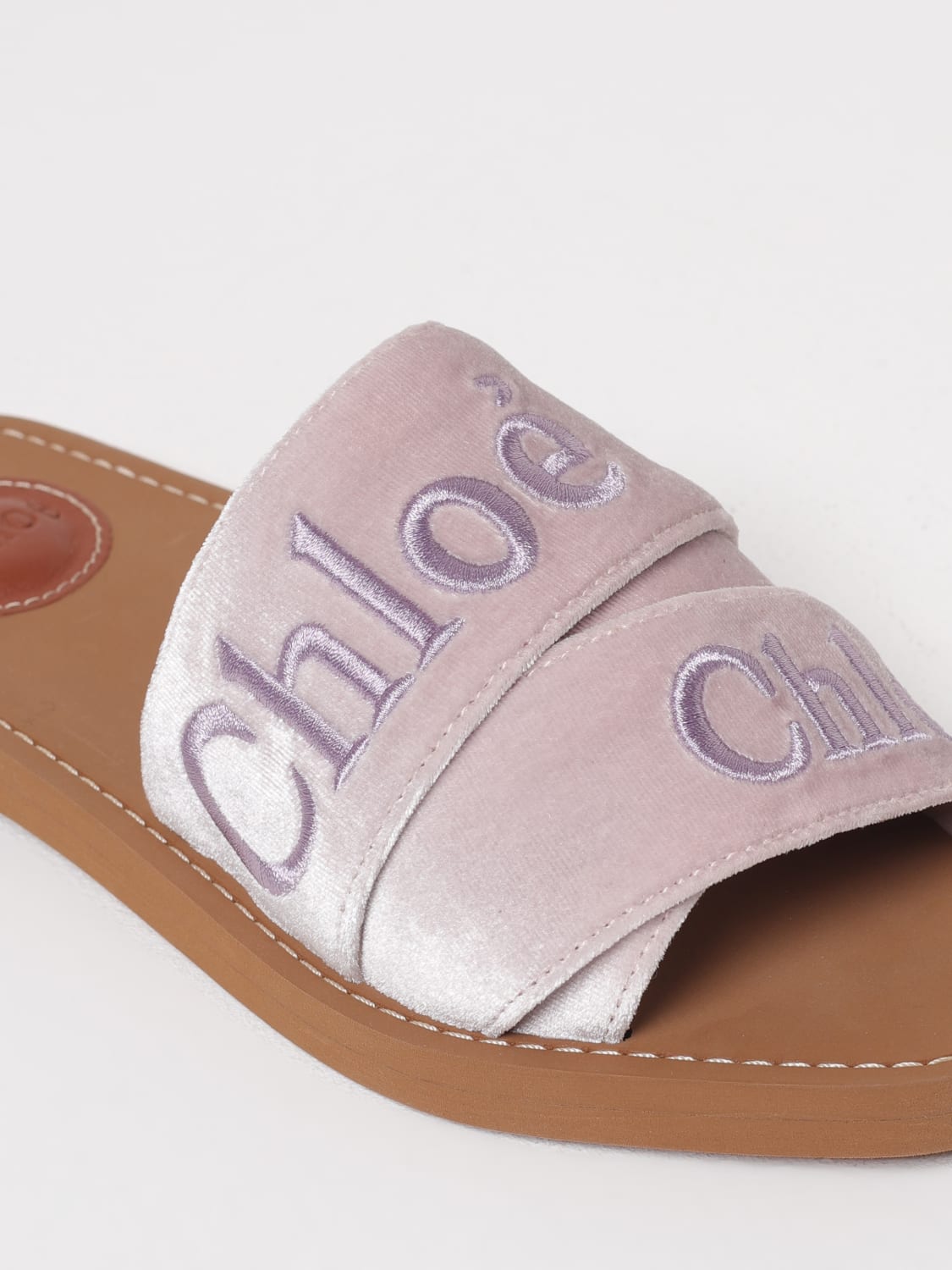 シューズ・サンダルその他 CHLOE Woman Flat sandals Violet CHC25S188QQ 6K5 CHLOÉ: Flat sandals woman - Violet | Chloé flat sandals