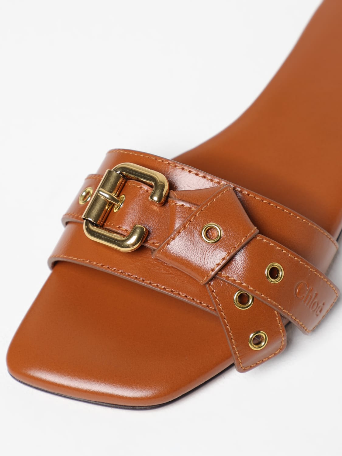 シューズ・サンダルその他 CHLOE Woman Flat sandals Brown CHC24W06SOJ 25E Chloé Woody flat sandals for Women - Beige in Qatar | Level