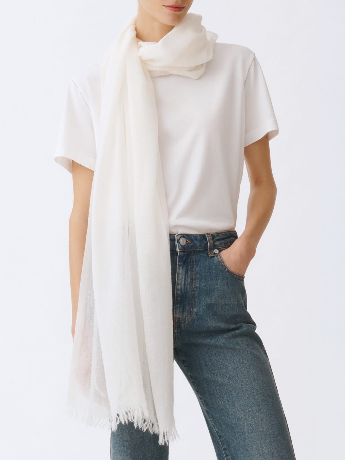 スカーフ FABIANA FILIPPI Woman Scarf White SAD265A804L201 0142 FABIANA FILIPPI: Scarf woman - White | Fabiana Filippi scarf