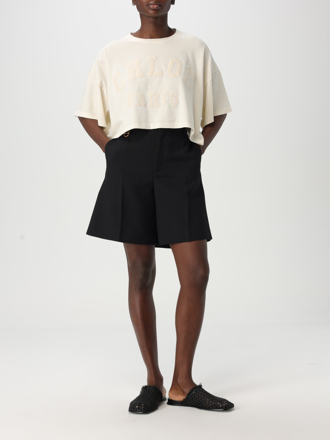 ショートパンツ CHLOE Women Shorts  Burmudas 25SSH07302 001 Black CHLOÉ: Short woman - Black | Chloé short CH25SSH07302 online