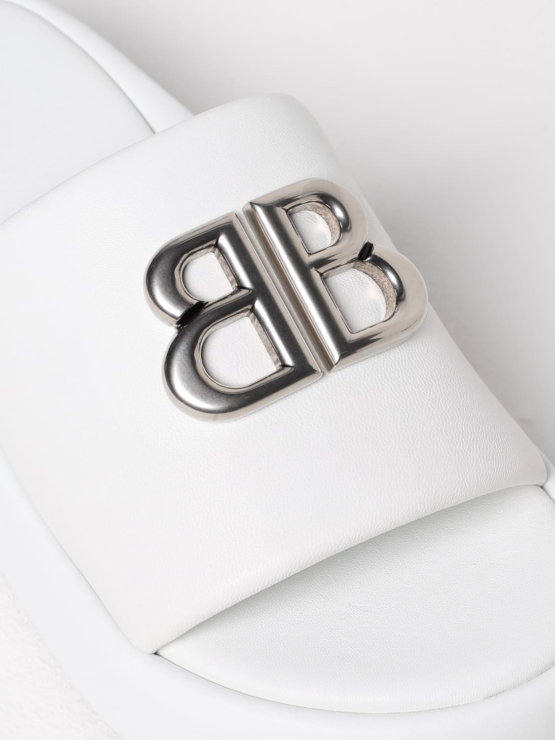 シューズ・サンダルその他 BALENCIAGA Woman Flat sandals Silver 788494WB7E1 9010 BALENCIAGA: Flat sandals woman - Silver | Balenciaga flat