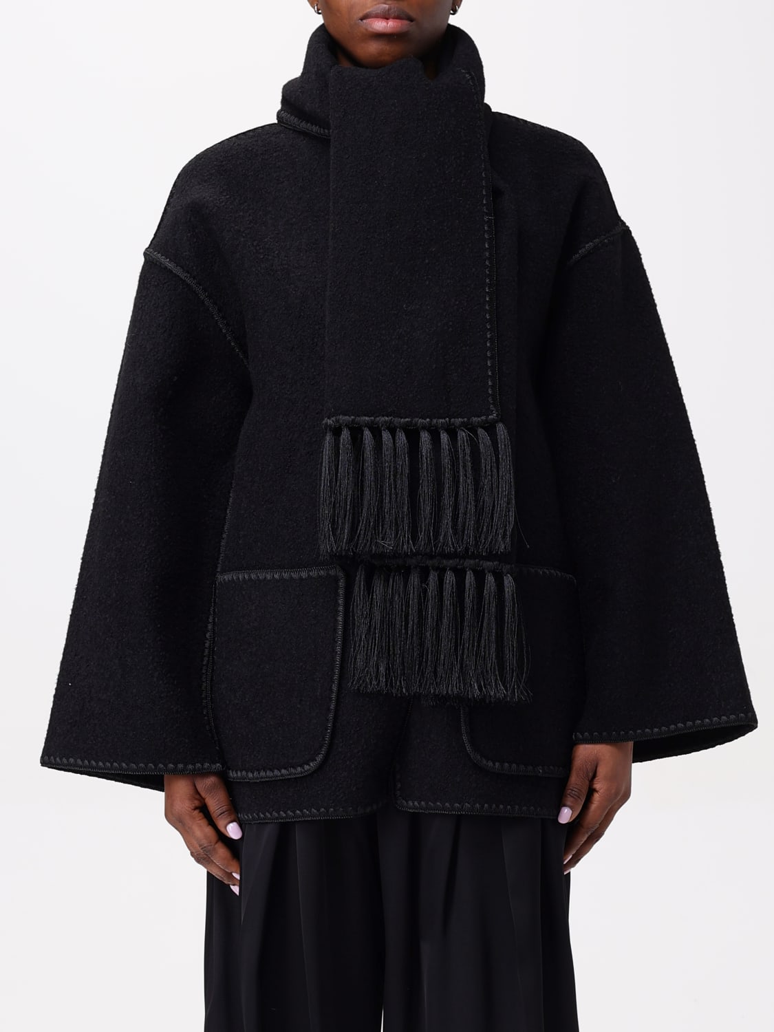 コート TOTEME Woman Coat Black 244WRO918FB0292 001 Embroidered scarf coat black – TOTEME