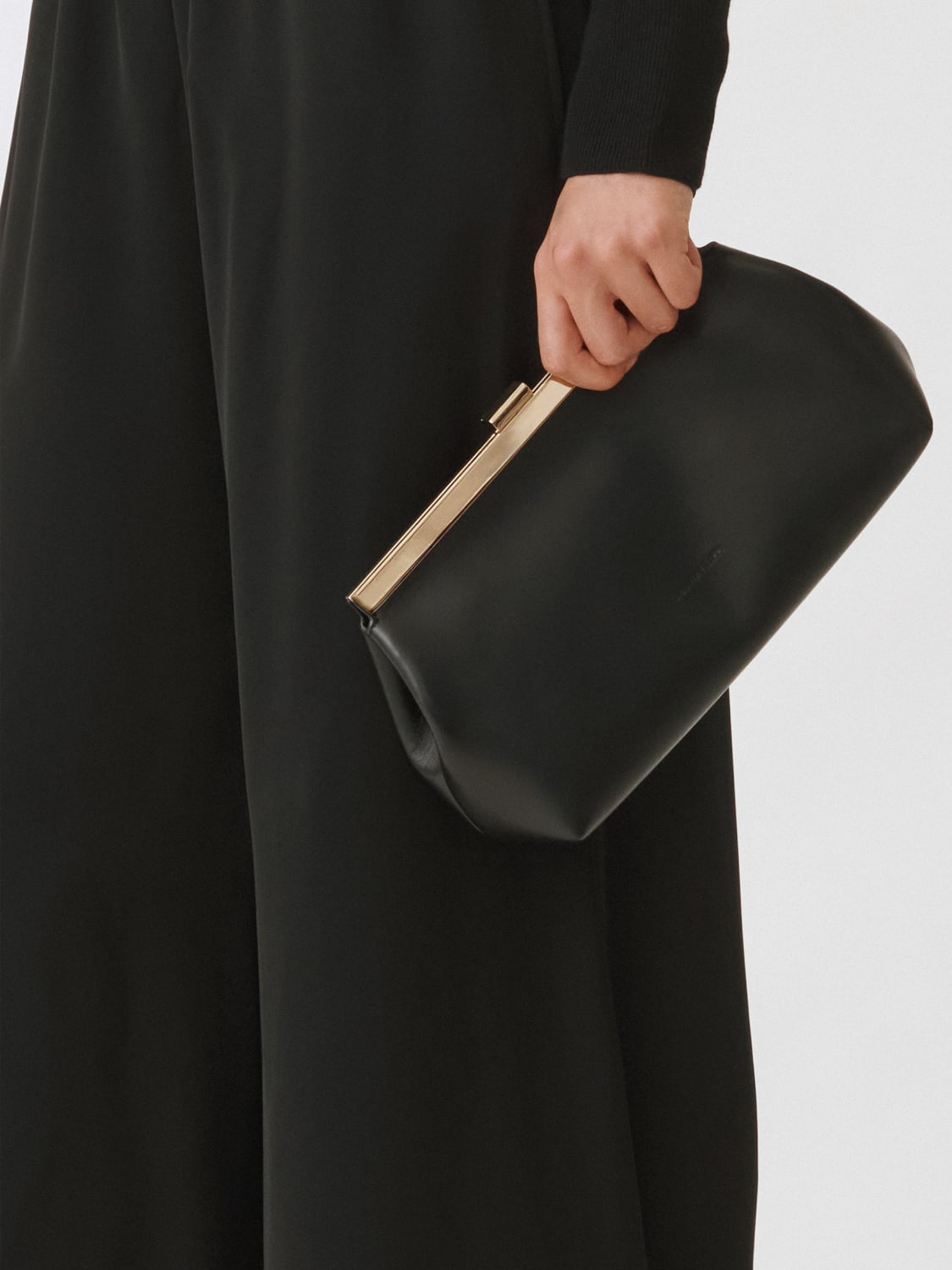 クラッチバッグ FABIANA FILIPPI Woman Clutch Black BGD265A849L212 825 FABIANA FILIPPI: Shoulder bag woman - Black | Fabiana