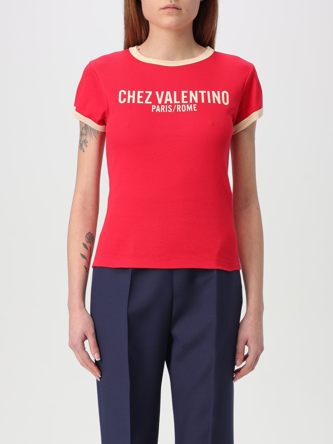 Tシャツ・カットソー VALENTINO Woman T-Shirt Indigo 7B3MG24D970 BN4 VALENTINO Woman T-Shirt Indigo 7B3MG24D970 BN4 (VALENTINO/T