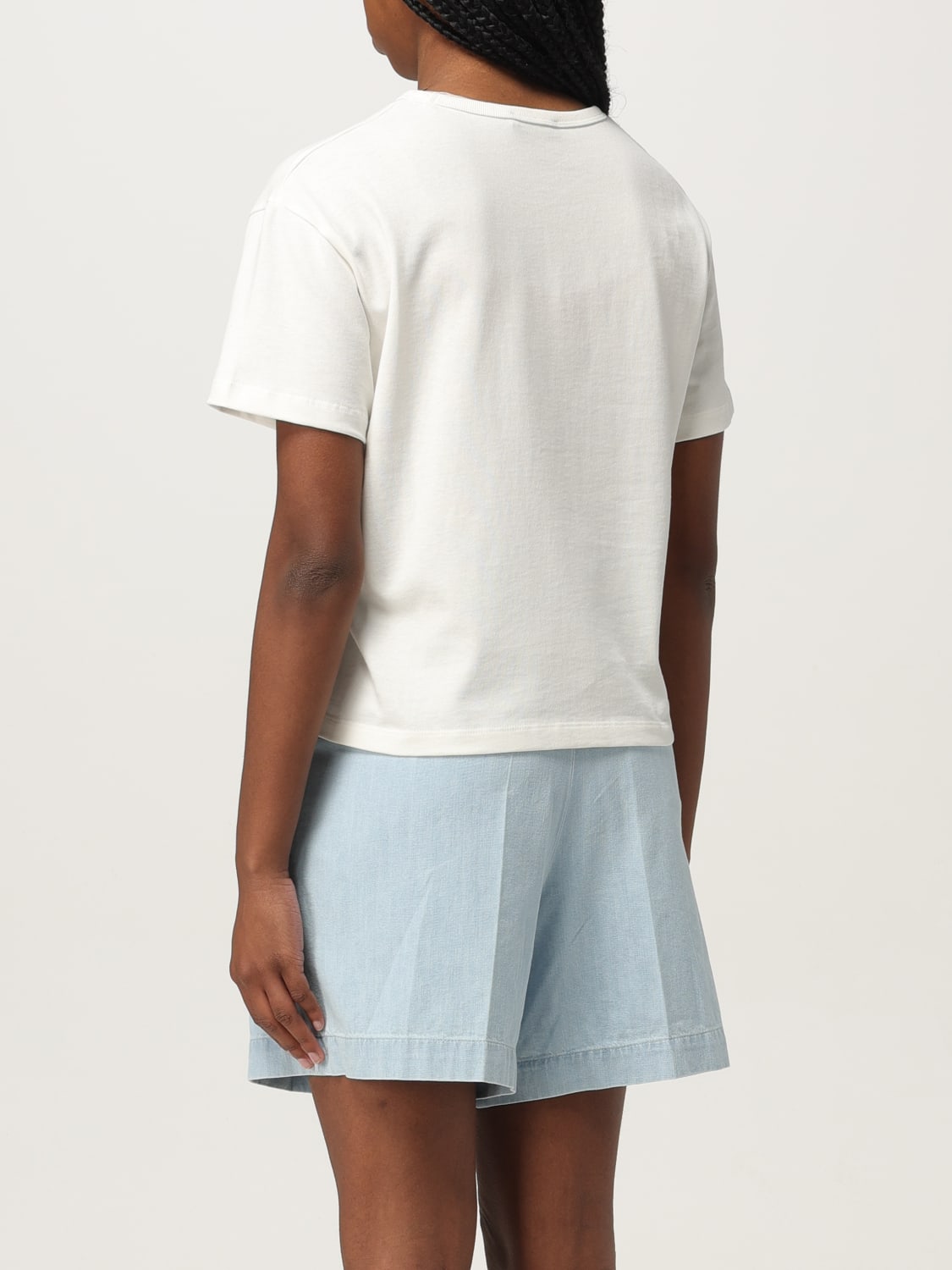 Tシャツ・カットソー A.P.C. Woman T-Shirt White COHBQF26390 TAE A.P.C.: T-shirt woman - White | A.P.C. t-shirt COHBQF26390