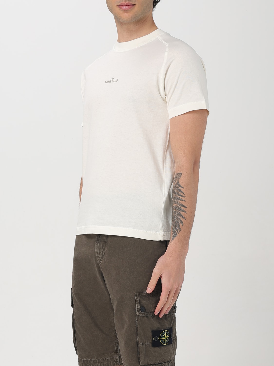 Tシャツ・カットソー STONE  Men T-shirt Ivory 2100020S0080 V0093 STONE ISLAND: T-shirt men - Ivory | Stone Island t-shirt