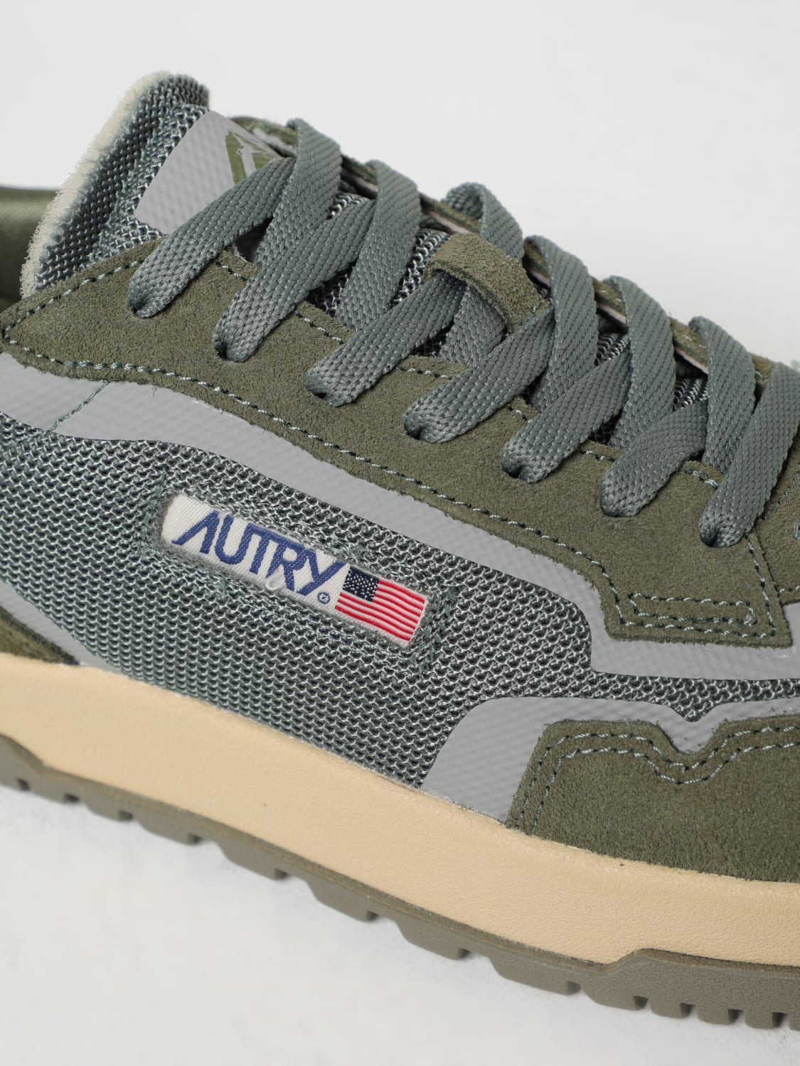 スニーカー AUTRY Men Sneakers Green LDLMAK02 AUTRY: Shoes men - Green | Autry sneakers LDLMAK02 online at