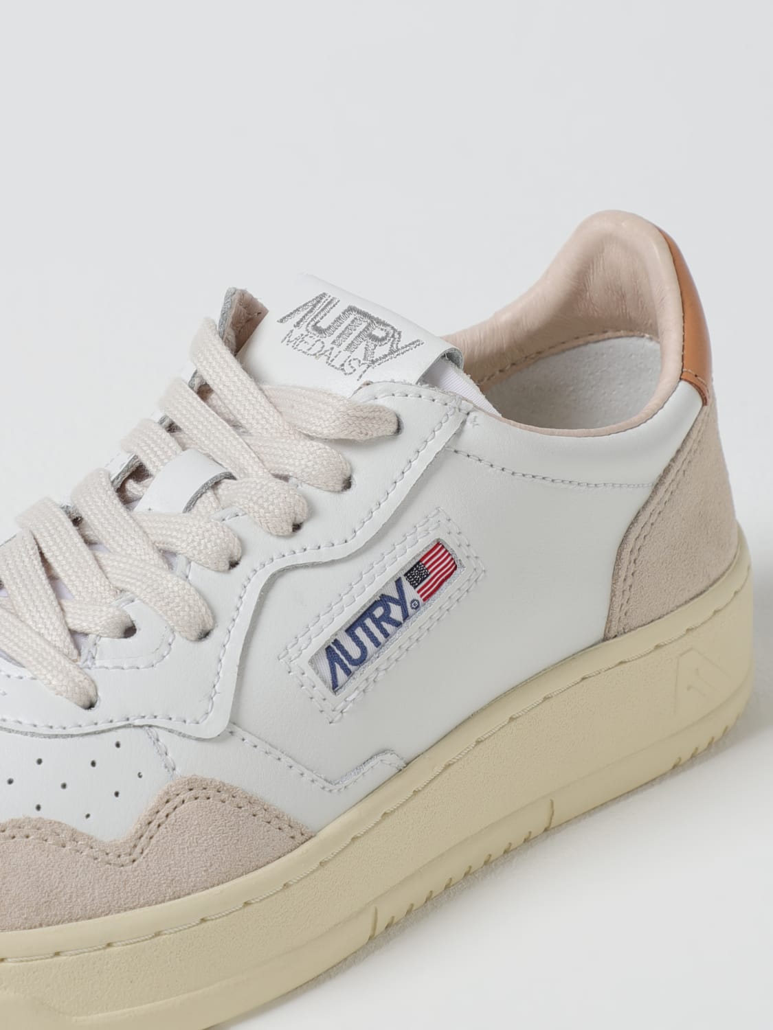 スニーカー AUTRY Woman Sneakers White AULWLS76 AUTRY: Shoes woman - White | Autry sneakers AULWLS76 online