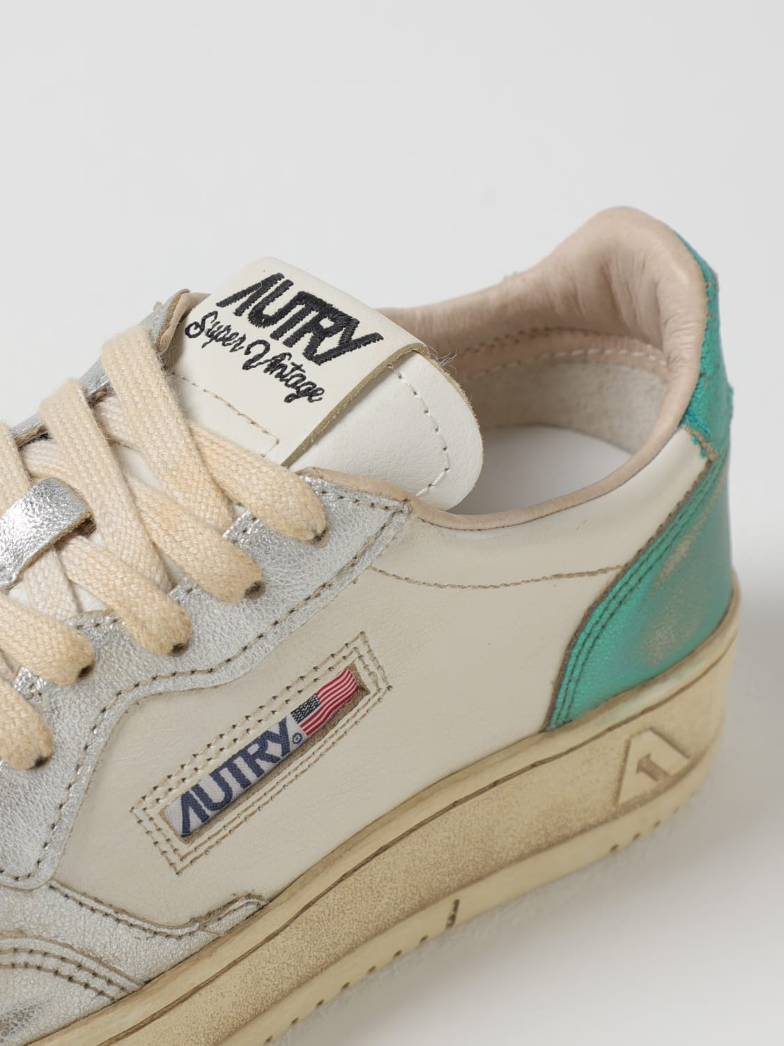 スニーカー AUTRY Woman Sneakers White AVLWMT05 AUTRY: Shoes woman - White | Autry sneakers AVLWMT05 online