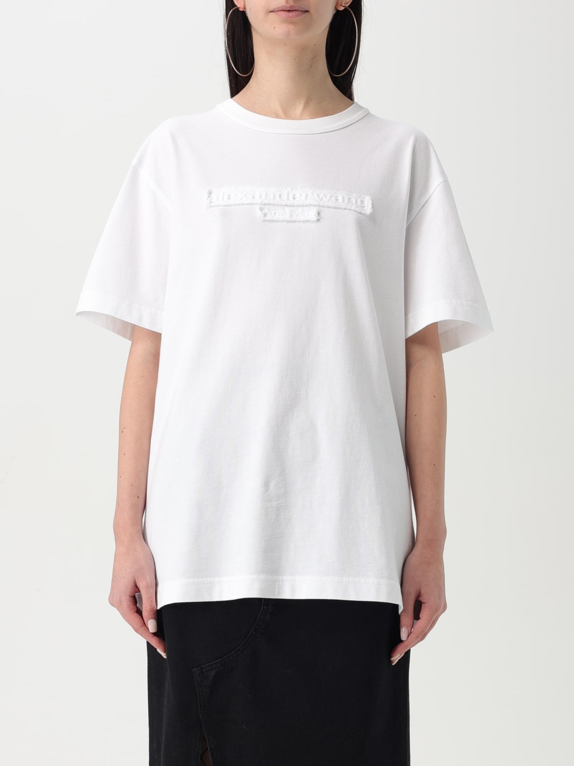 Tシャツ・カットソー Alexander Wang TSHIRT (UCC1251786) Unisex Tee with Distressed Logo in Cotton Jersey in BLACK