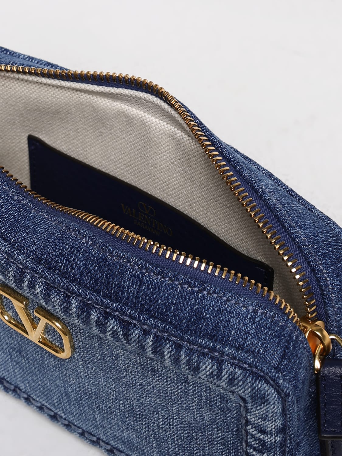 VALENTINO GARAVANI: Crossbody bags woman - Blue | Valentino