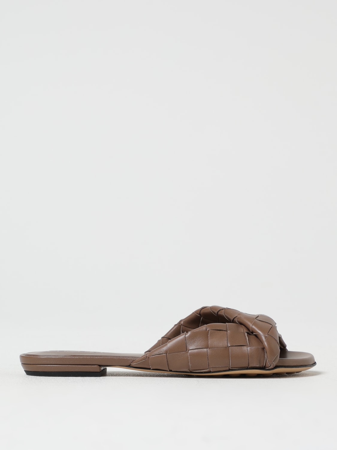 シューズ・サンダルその他 BOTTEGA VENETA Woman Flat sandals Brown 806918V2ED0 2354 BOTTEGA VENETA: Shoes woman - Brown | Bottega Veneta flat