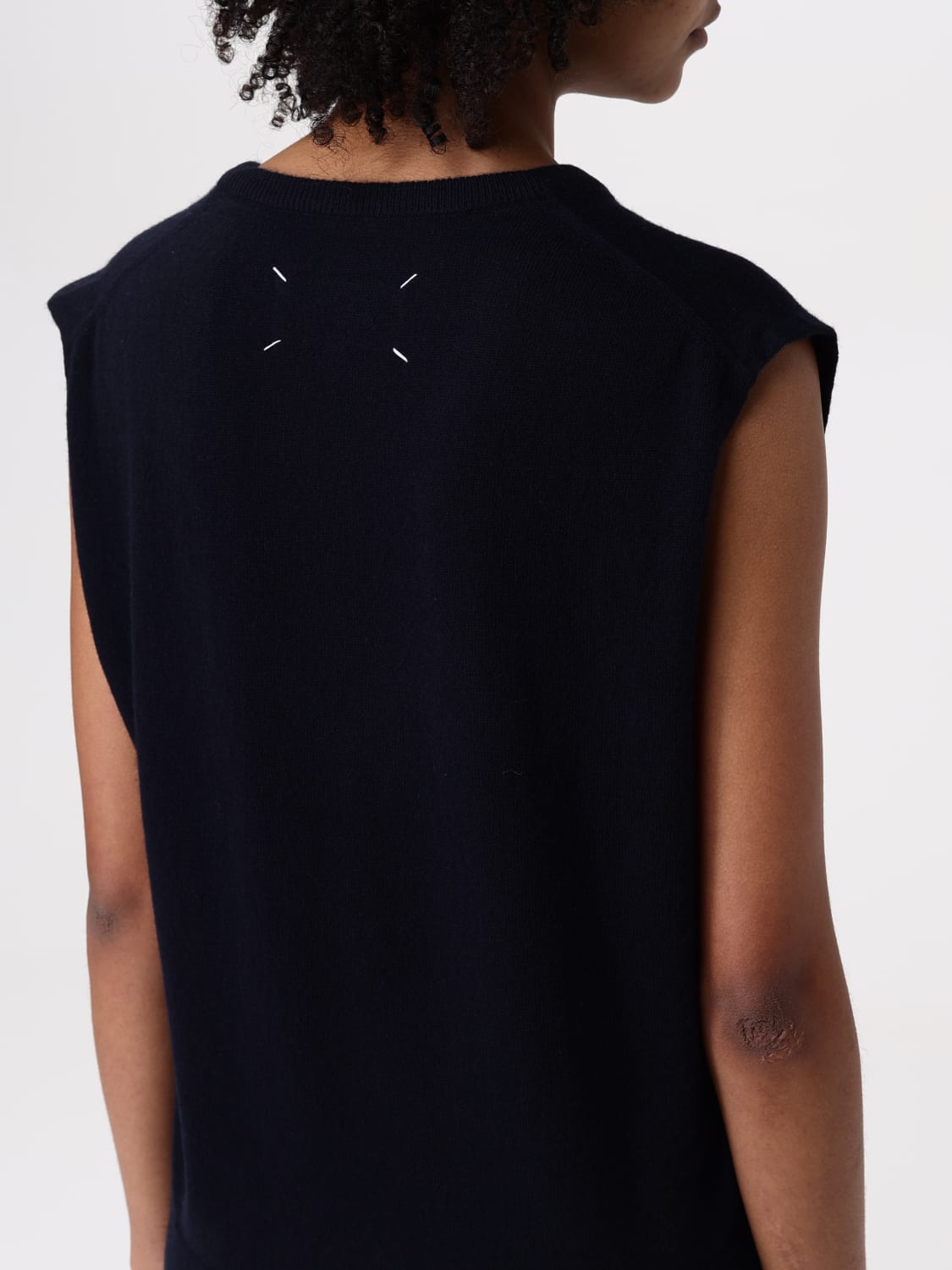 MAISON MARGIELA WAISTCOAT: Maison Margiela virgin wool vest, Black - Img 5