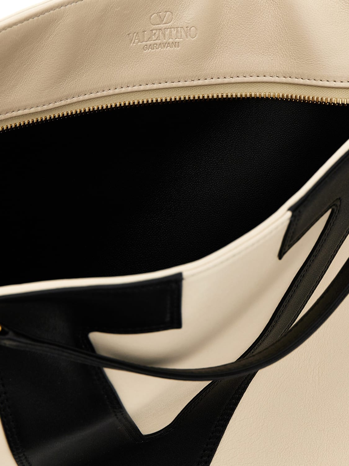 ショルダーバッグ・ポシェット VALENTINO Woman Shoulder bag Black 1 6W2B0R12PTJ RFA VALENTINO GARAVANI: Shoulder bag woman - Black | Valentino