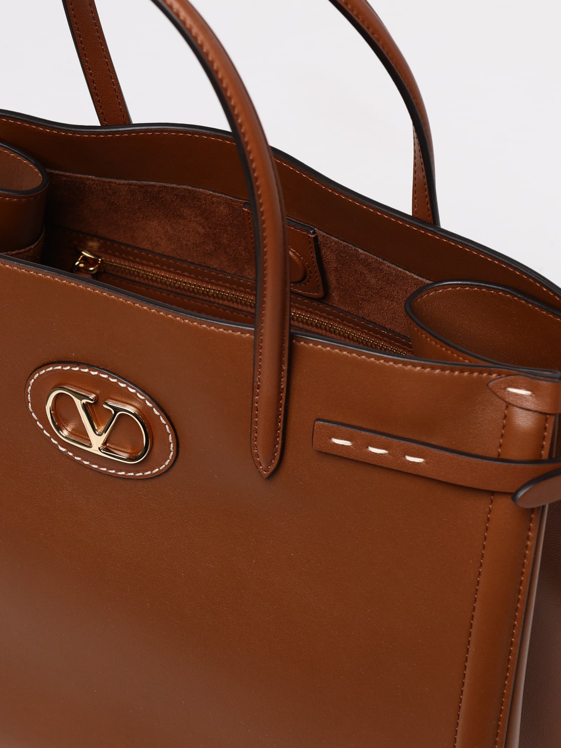 ハンドバッグ VALENTINO GARAVANI Woman Handbag Brown P0AI4QCE RDV Valentino Garavani 9to5 Smooth Calfskin Shoulder Bag for