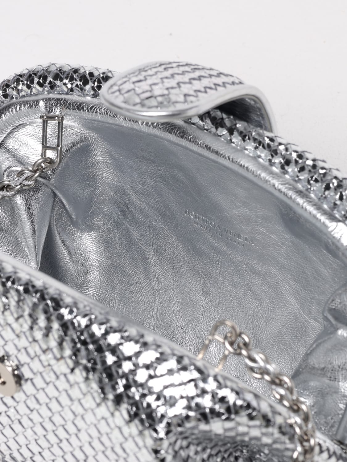 クラッチバッグ BOTTEGA VENETA Woman Clutch Silver 804467V4PG1 8101 BOTTEGA VENETA: Shoulder bag woman - Silver | Bottega Veneta